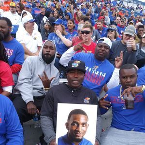 Meet your Posher, Lloyd